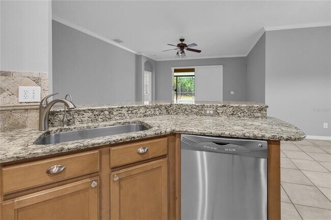 Building Photo - 721 Stonecrest Dr