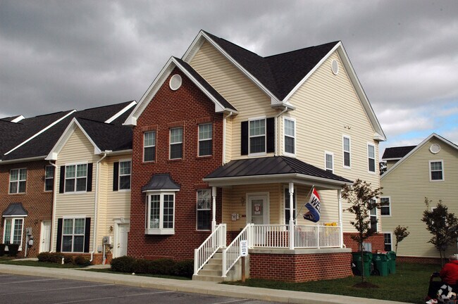 Building Photo - Avalon Townhomes