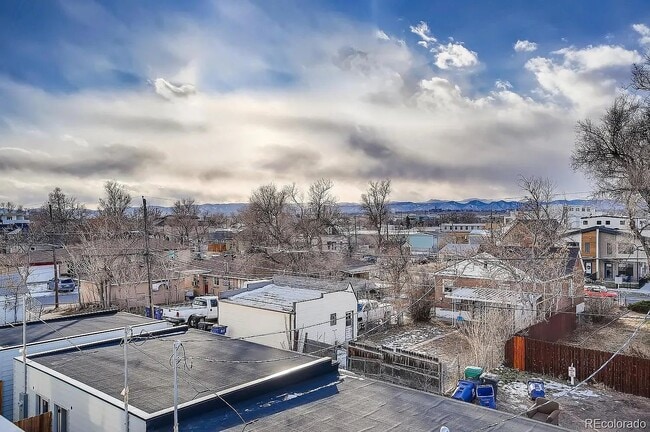 Building Photo - 2177 S Bannock St
