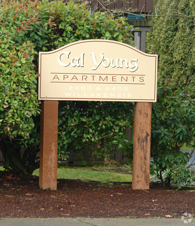 Building Photo - Cal Young Apartments
