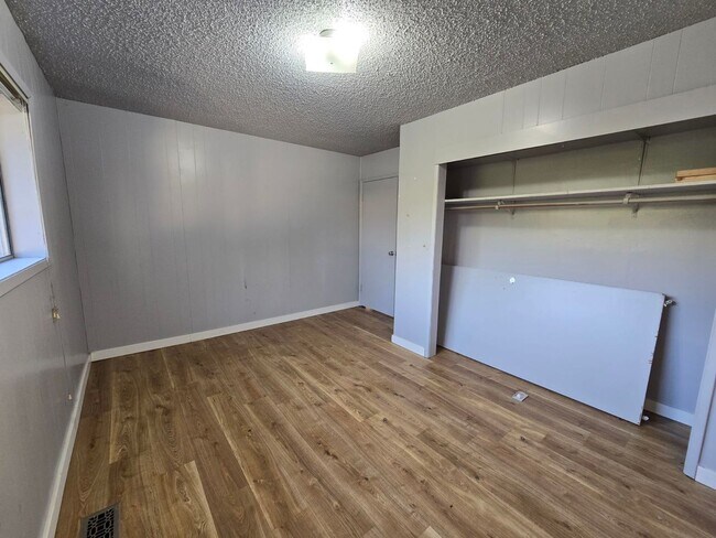 Building Photo - 2814 Callahan Dr