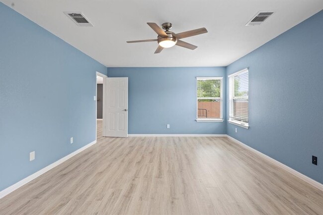 Building Photo - 1408 Deer Ledge Trail