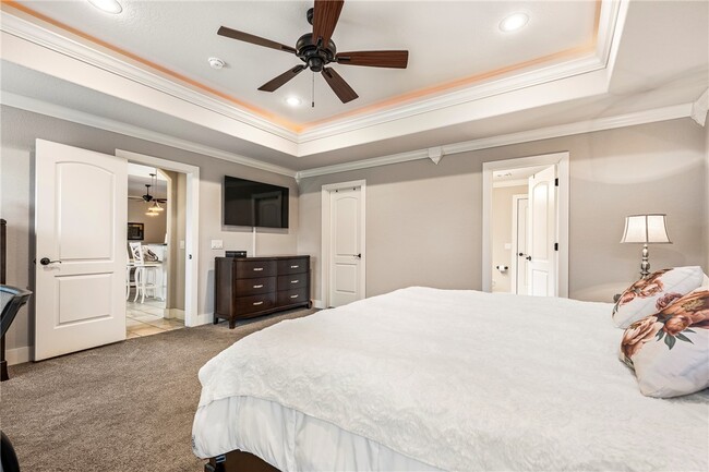 Building Photo - 1221 Stoneybrook Ln