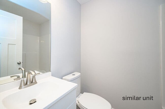 Building Photo - GEORGETOWN Duplex - SW Columbia – 3 Bed, 3...