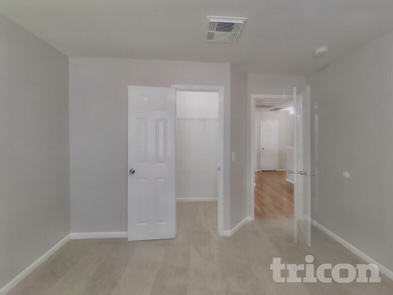 Building Photo - 2744 Woodspring Forest Dr