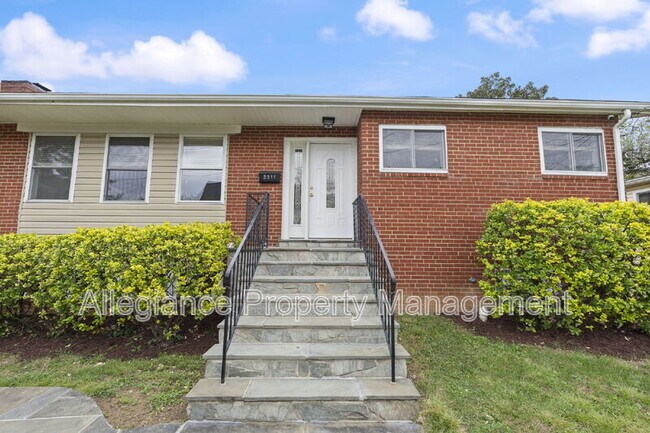 Building Photo - 2311 N Dinwiddie St