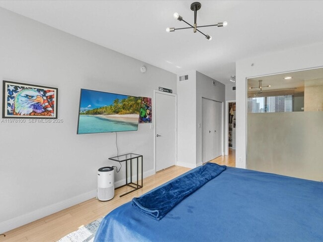 Building Photo - 90 SW 3rd St