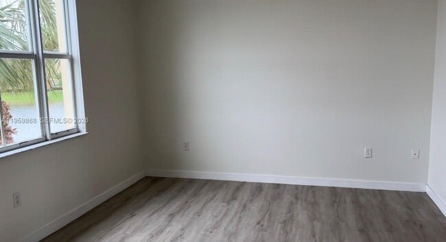 Building Photo - 4702 SW 160th Ave