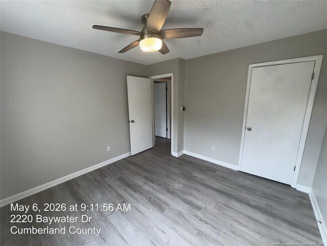 Building Photo - 2220 Baywater Dr