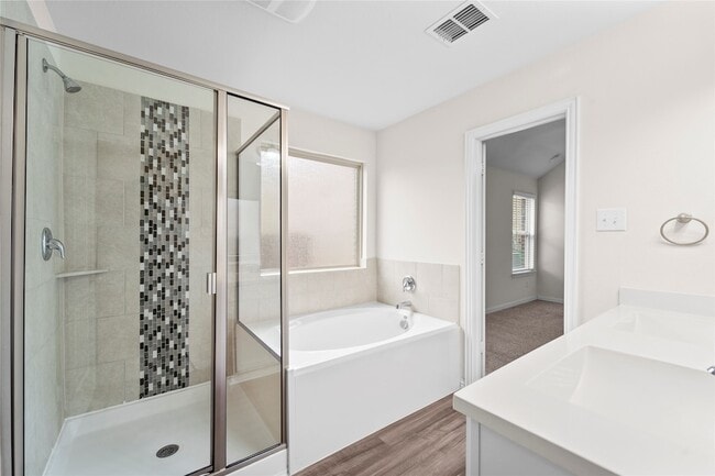 Building Photo - 1357 Rembrandt Dr