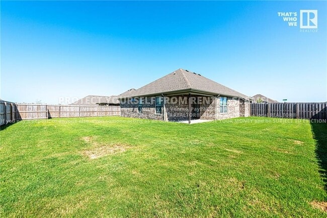 Building Photo - 4407 W Wales Dr