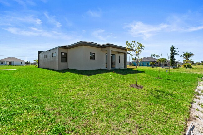 Building Photo - 3927 NW 40th Terrace