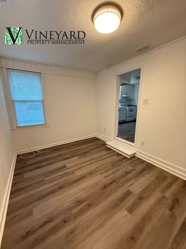 Building Photo - 266 Pine Crest Dr