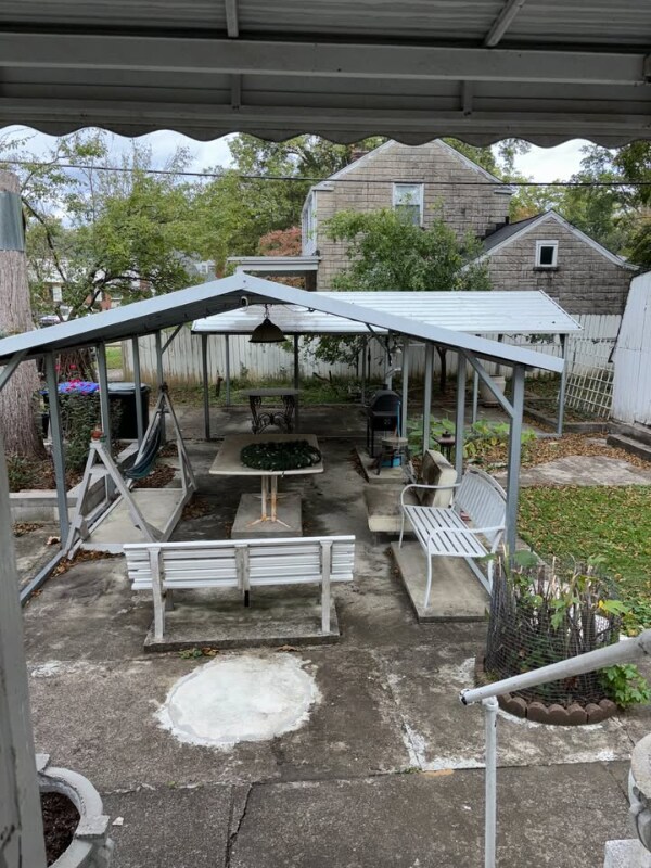 Building Photo - 6411 S 3rd St