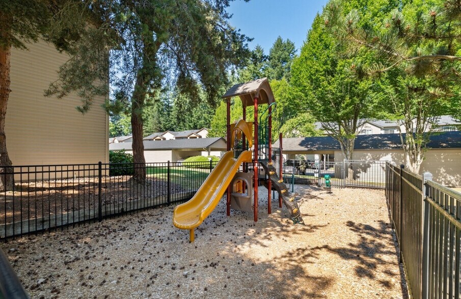Play area next to condo - 25025 SE Klahanie Blvd