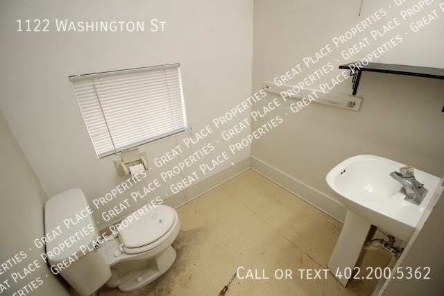 Building Photo - 1122 Washington St