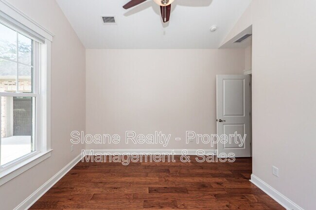 Building Photo - 5751 Old Jacksonboro Rd