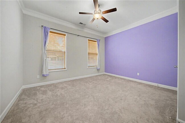 Building Photo - 165 Mansfield Dr