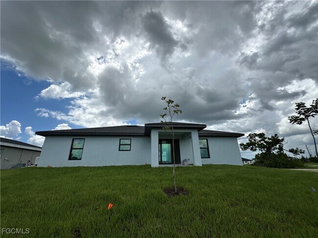Building Photo - 1829 NW 24th Ave