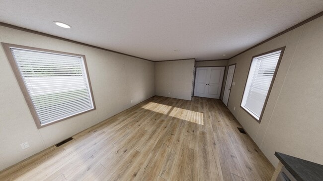 Building Photo - 25382 Nuway Ave