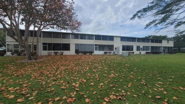 Building Photo - 201 Kent L