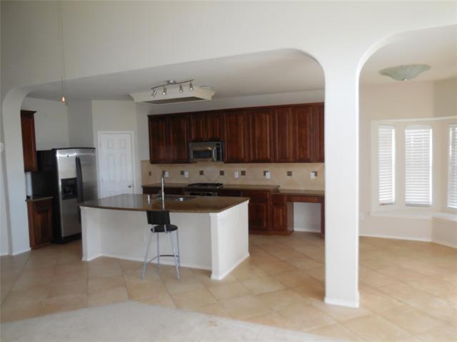 Building Photo - 10011 Teal Hollow Dr