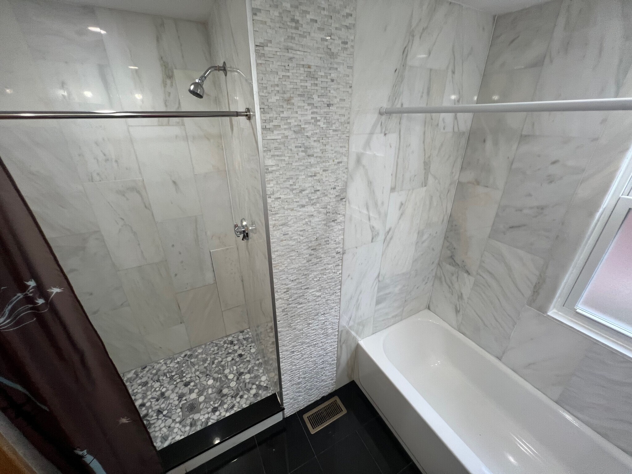 Building Photo - 152 Winchester St