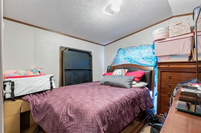 Building Photo - 16629 Manda Carlson Rd