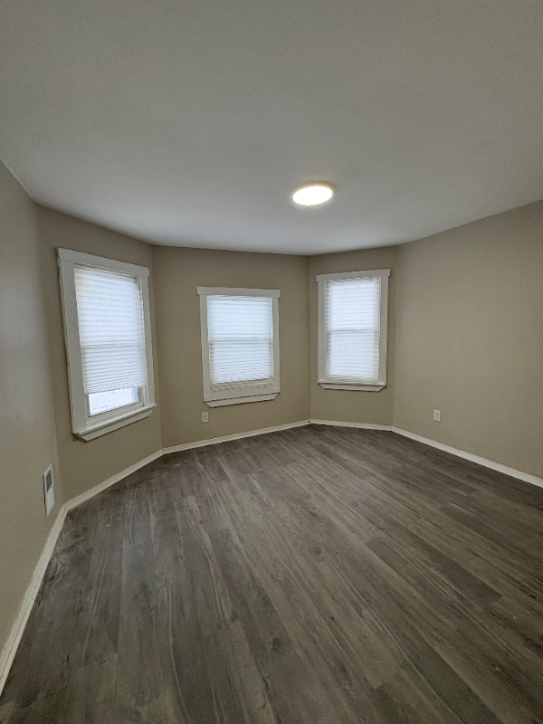 Building Photo - 391-393-393 Glenwood Ave