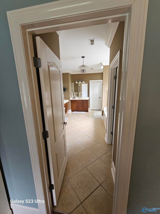 Building Photo - 3204 Ashlar Trail SE
