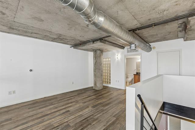 Building Photo - 3110 Thomas Ave