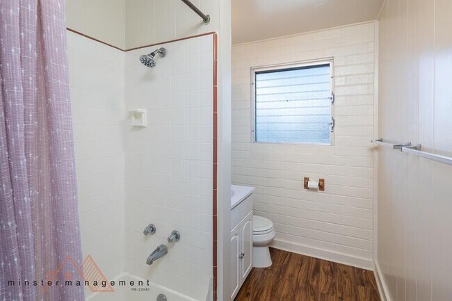 Building Photo - 1424 Ward Ave