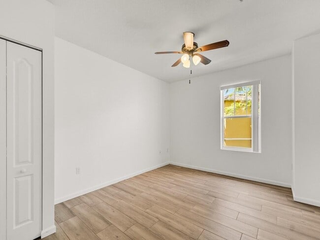 Building Photo - 5020 Fairways Cir