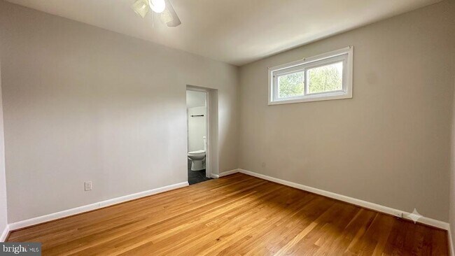Building Photo - 11115 Schuylkill Rd