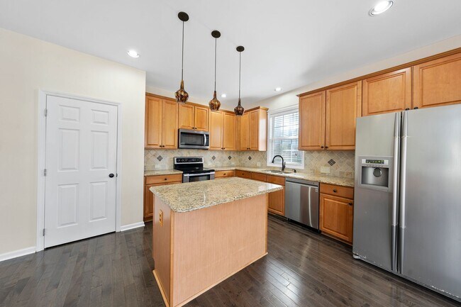 Building Photo - July Move-in, Cary Park!