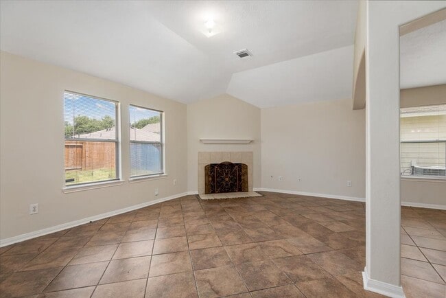 Building Photo - 6023 Barany Ct