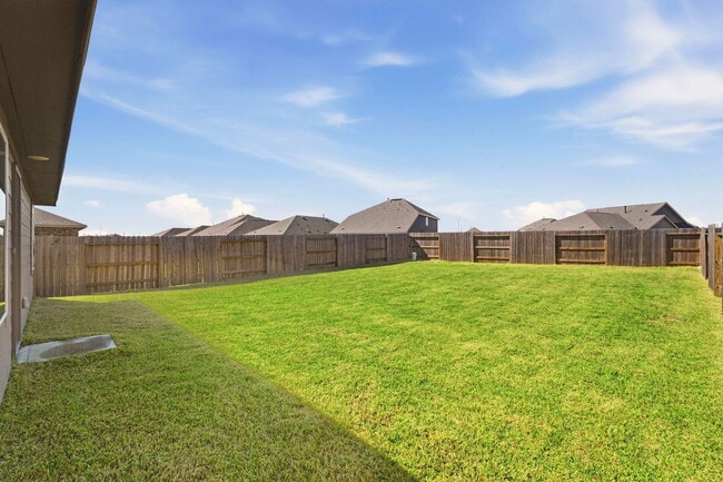 Building Photo - 6639 Orange Daylily Ln