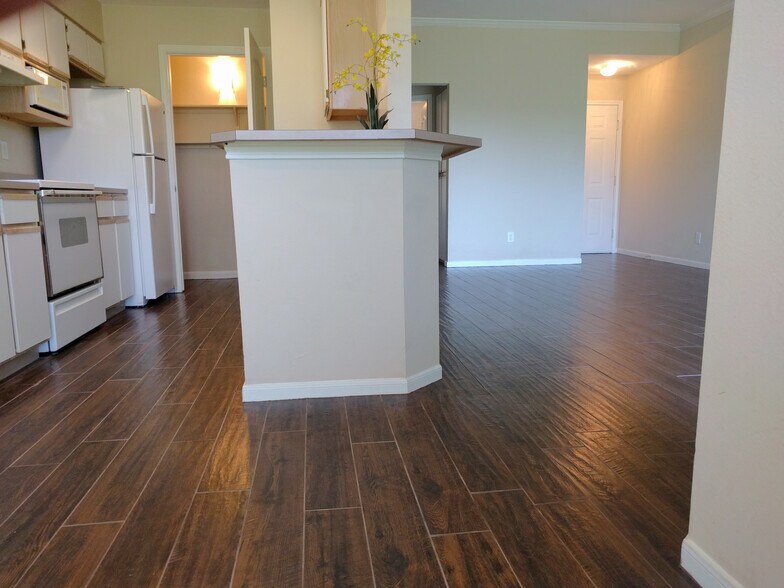 Kitchen - 6000 Shepherd Mountain Cove
