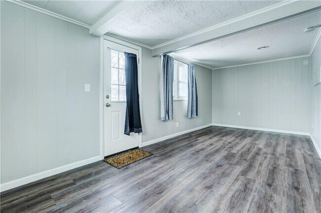 Building Photo - 1070 Gravel Rd