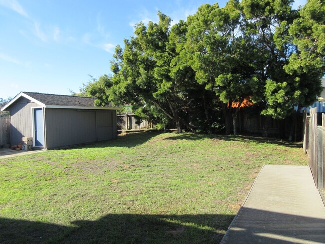 Building Photo - 3 Bedroom 2.5 Bath House in Los Osos