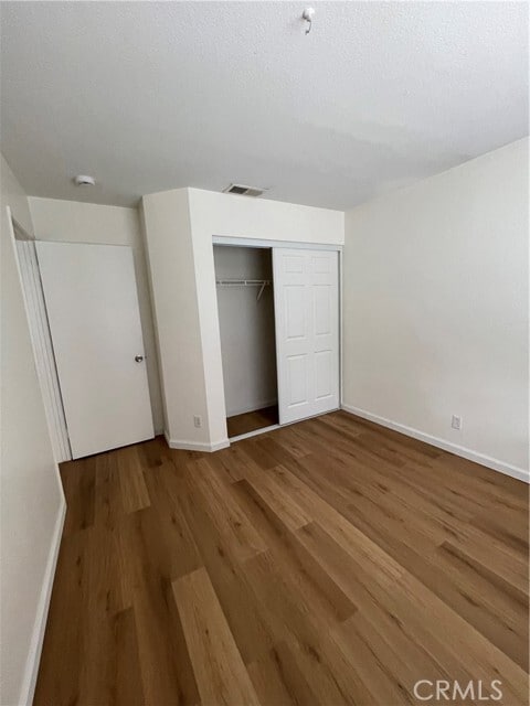Building Photo - 1522 W Ave H4
