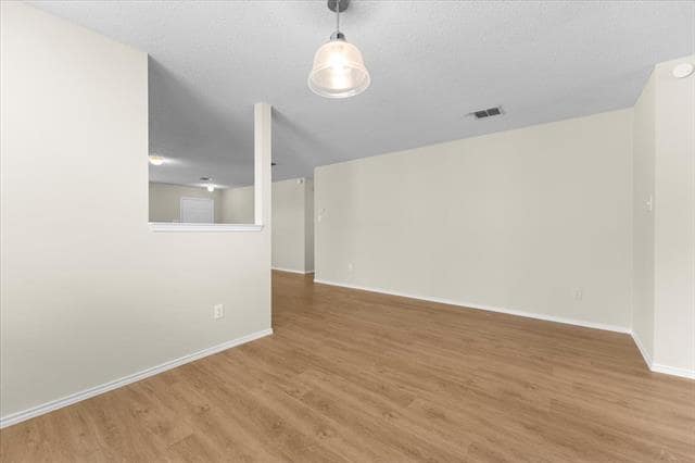Building Photo - 2633 Salt Maker Way