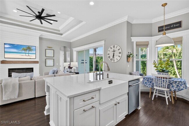 Building Photo - 24920 Divot Dr