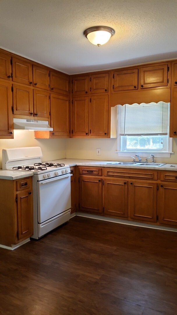 Building Photo - COMING SOON!!! Perfect Little Ranch with Charm and Character