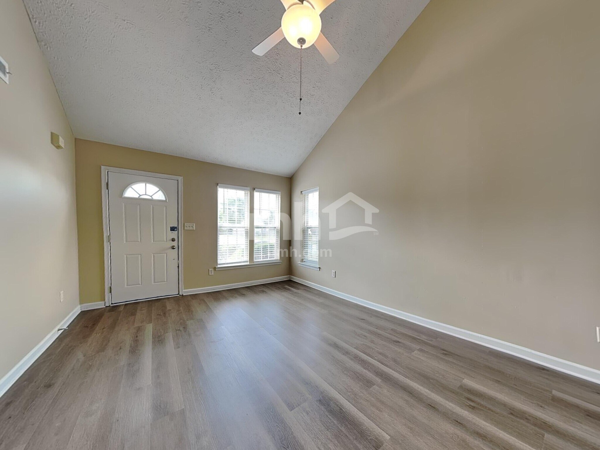 Building Photo - 530 Delaware Crossing