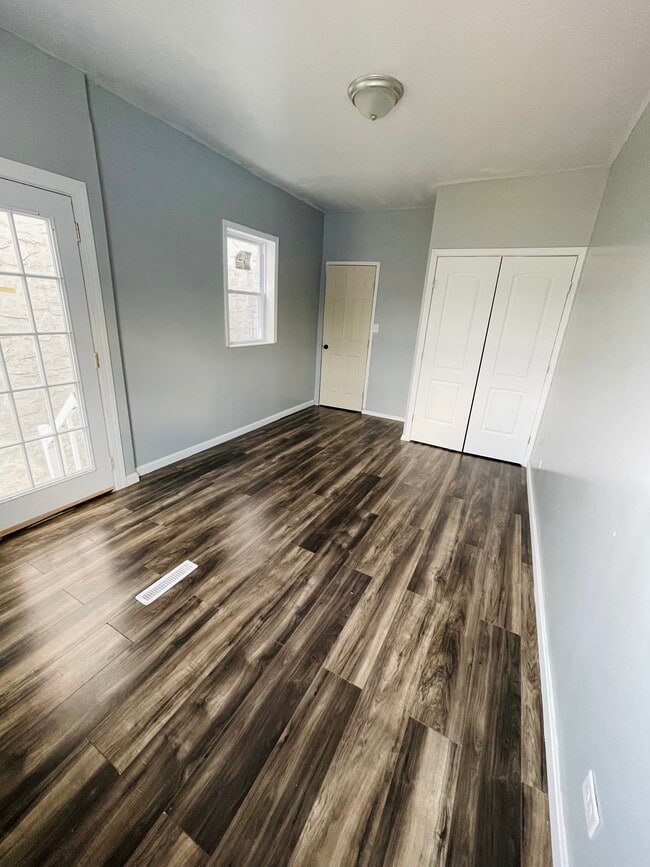 Building Photo - 258 W Oley St