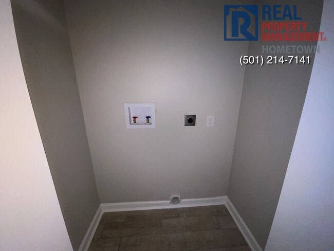 Building Photo - 8600 Winston-