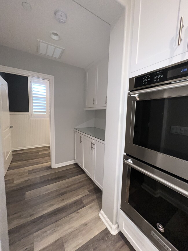 Kitchen nook - 64 Jaripol Cir