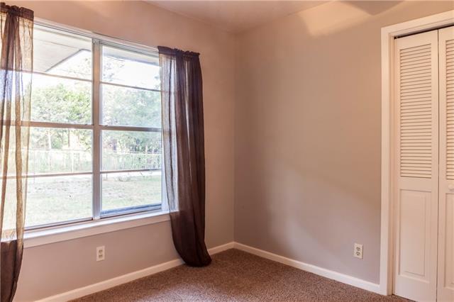 Building Photo - 2905 Acorn Trail