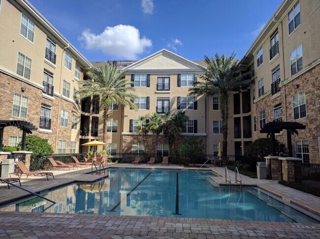 Building Photo - 4221 W Spruce St